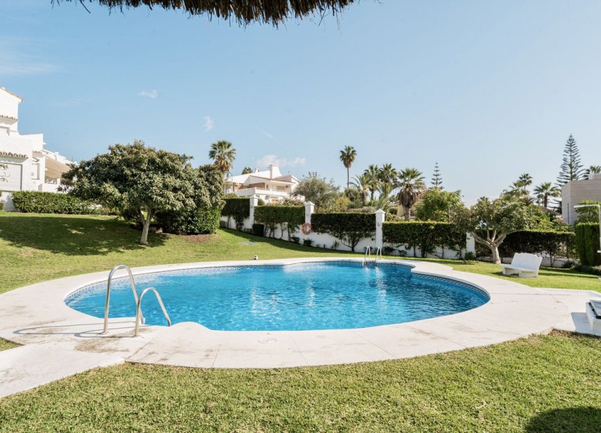 Resale - House - Townhouse - Marbella - Nueva Andalucia