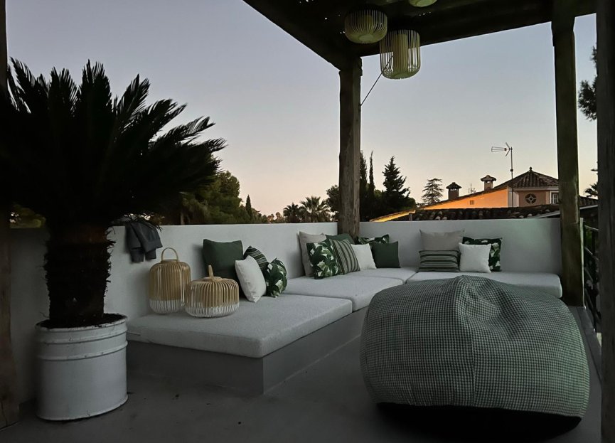 Resale - House - Detached Villa - Marbella - Nueva Andalucia