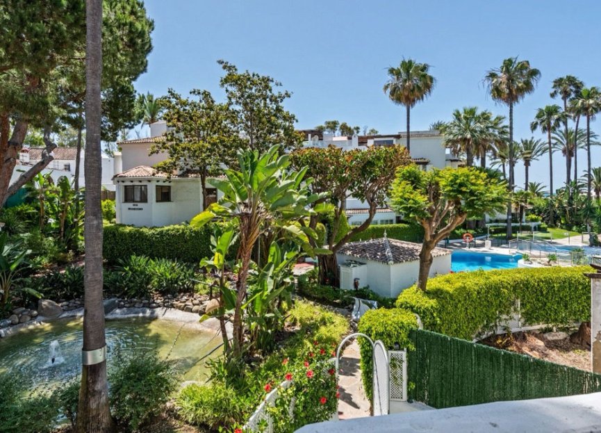 Resale - Apartment - Ground Floor Apartment - Marbella - Elviria