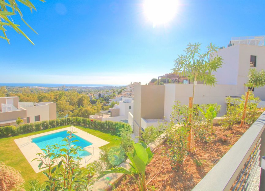 Resale - Apartment - Penthouse Duplex - Marbella - Nueva Andalucia