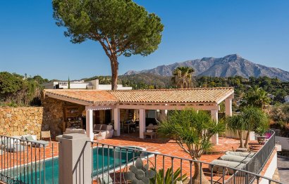 Resale - House - Detached Villa - Benahavís - El Madroñal