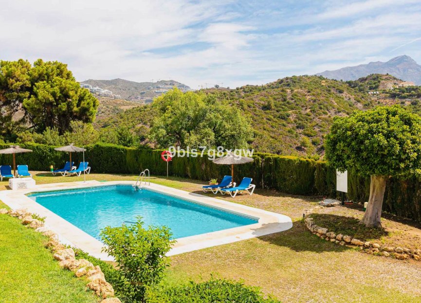 Resale - Apartment - Ground Floor Apartment - Benahavís - La Quinta