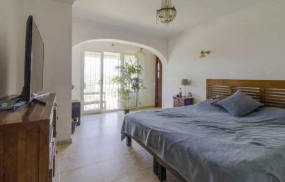 Reventa - House - Detached Villa - Marbella - Elviria