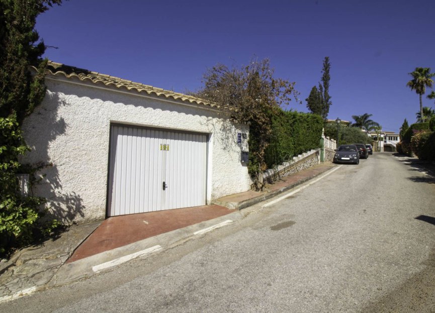 Reventa - House - Detached Villa - Marbella - Elviria