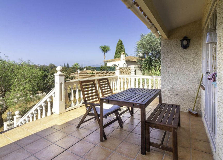 Reventa - House - Detached Villa - Marbella - Elviria