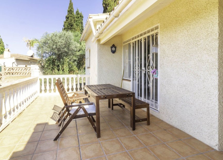 Reventa - House - Detached Villa - Marbella - Elviria