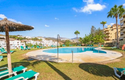 Resale - Apartment - Middle Floor Apartment - Estepona - Estepona Centro