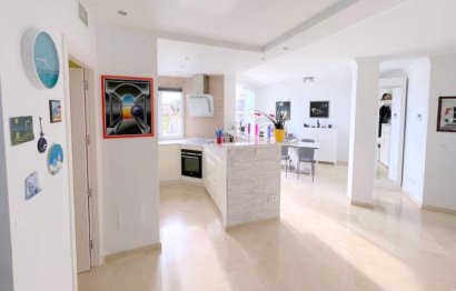 Resale - Apartment - Middle Floor Apartment - Casares - Casares Centro