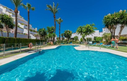 Resale - Apartment - Middle Floor Apartment - Marbella - Nueva Andalucia