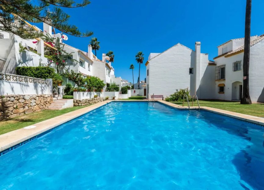 Resale - House - Townhouse - Marbella - El Rosario