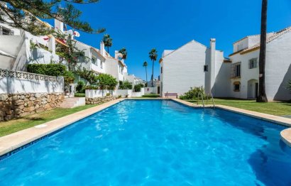 Resale - House - Townhouse - Marbella - El Rosario