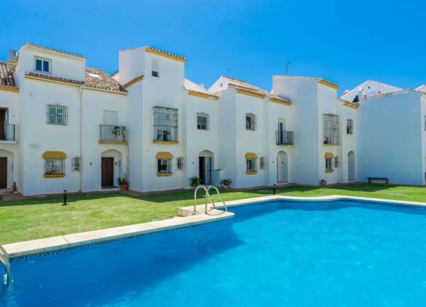 Resale - House - Townhouse - Marbella - El Rosario