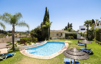 Resale - House - Townhouse - Marbella - Nueva Andalucia