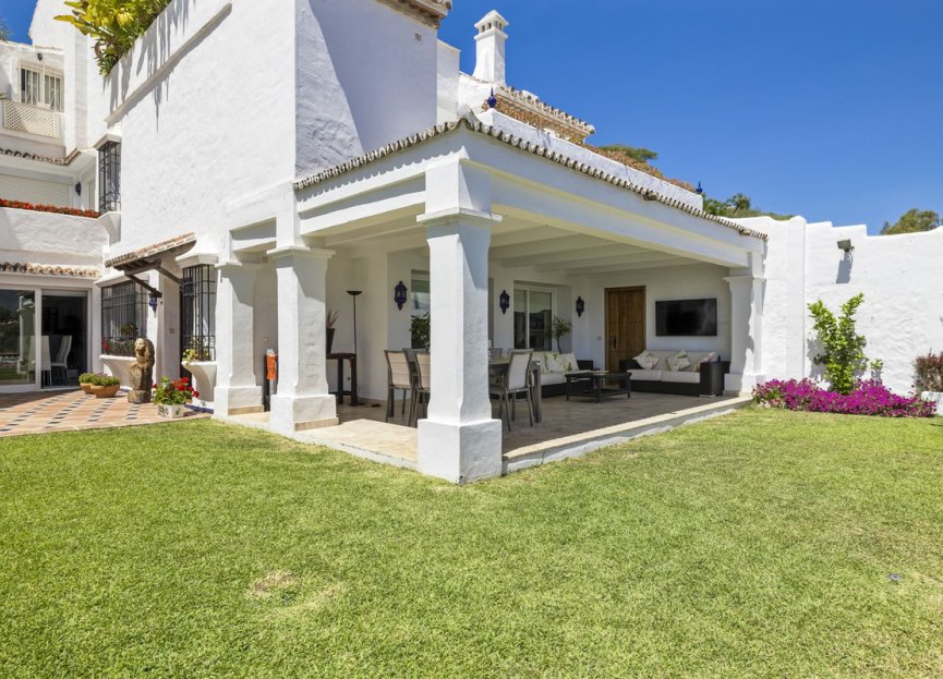 Resale - House - Townhouse - Marbella - Nueva Andalucia