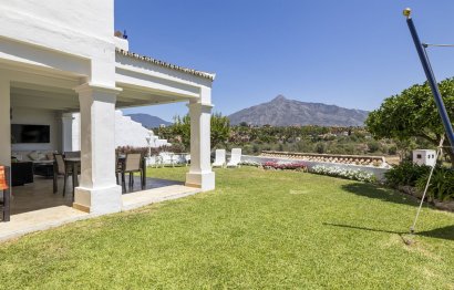 Resale - House - Townhouse - Marbella - Nueva Andalucia