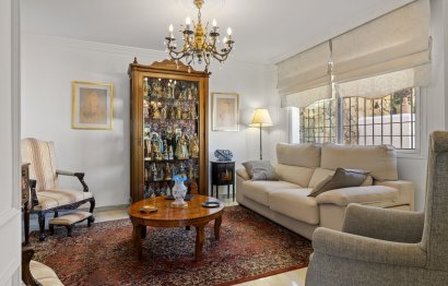 Resale - House - Townhouse - Marbella - Nueva Andalucia