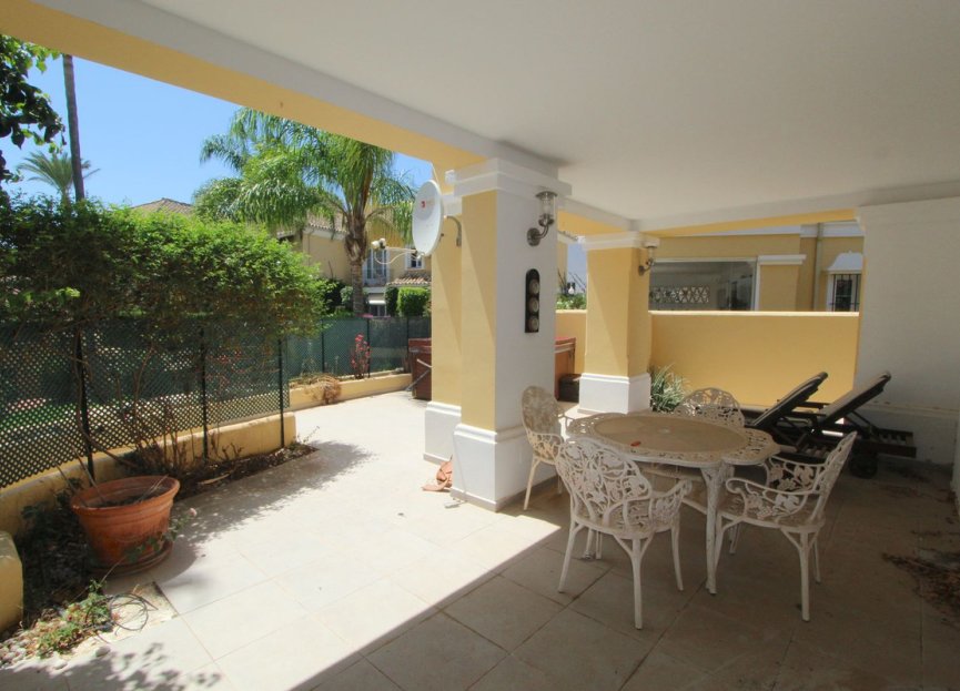 Resale - House - Semi-Detached House - Marbella - Elviria