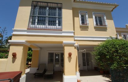 Resale - House - Semi-Detached House - Marbella - Elviria