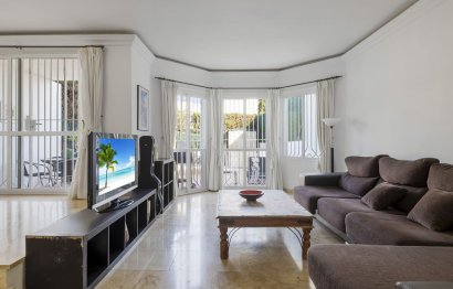 Resale - House - Townhouse - Estepona - Estepona Centro