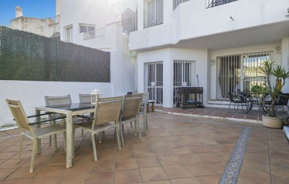 Resale - House - Townhouse - Estepona - Estepona Centro