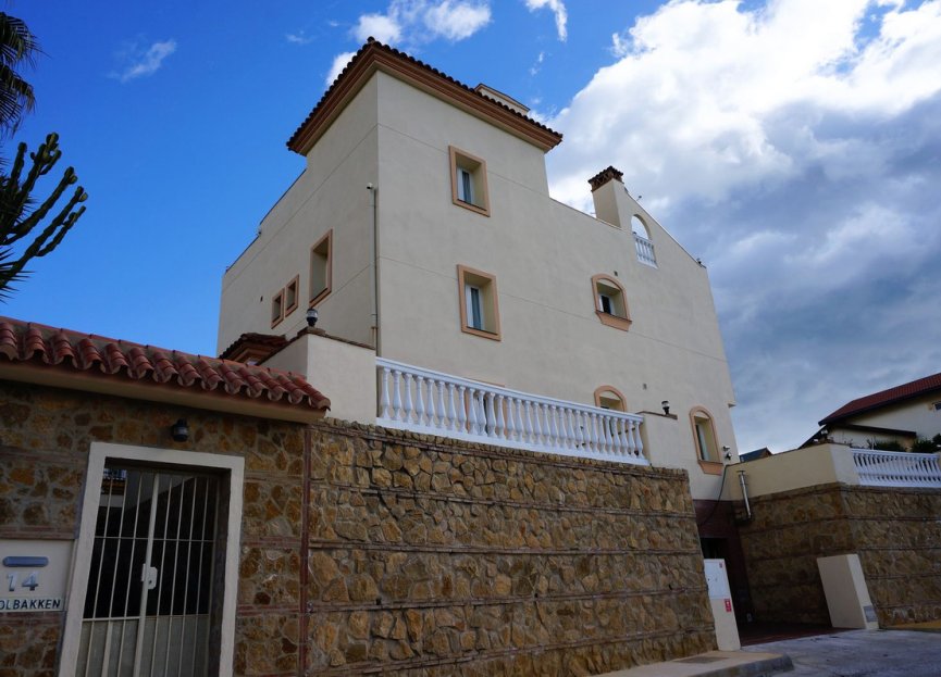 Reventa - House - Detached Villa - Fuengirola - Torreblanca