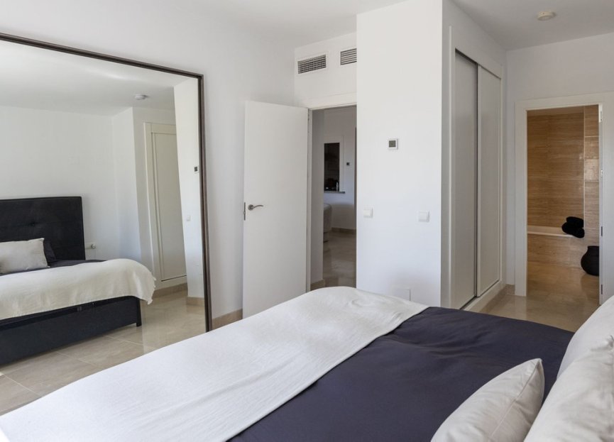 Resale - Apartment - Penthouse - Benahavís - Benahavís Centro