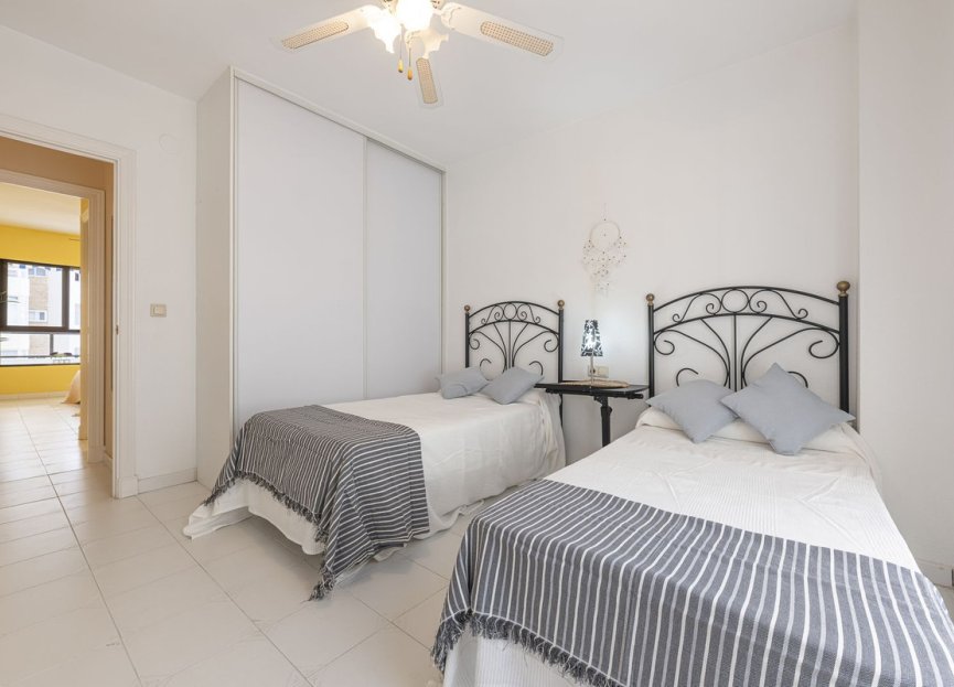 Resale - Apartment - Middle Floor Apartment - Fuengirola - Fuengirola Centro