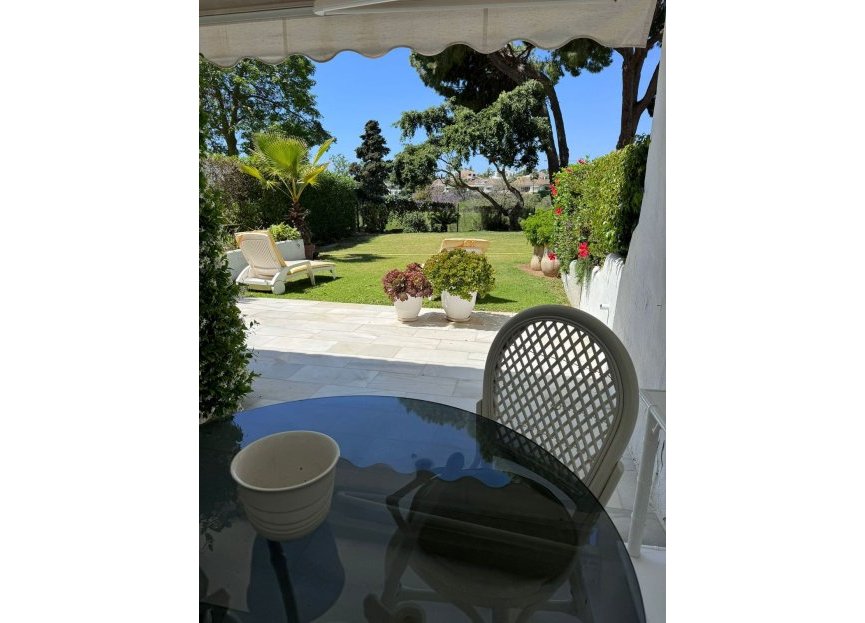 Resale - House - Semi-Detached House - Marbella - Nueva Andalucia