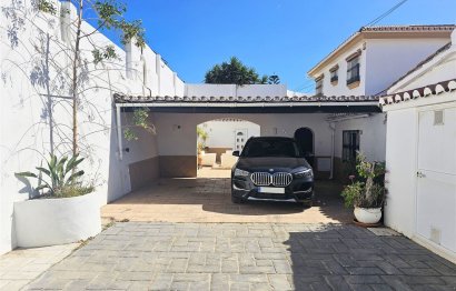 Resale - House - Detached Villa - Mijas - El Chaparral