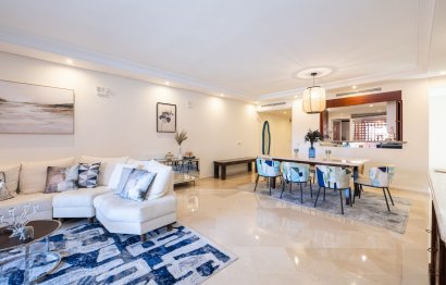 Resale - Apartment - Middle Floor Apartment - Estepona - New Golden Mile