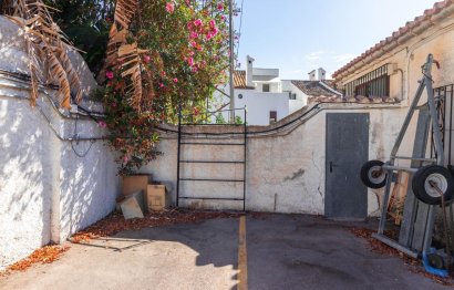 Resale - House - Detached Villa - Marbella - Marbella Centro