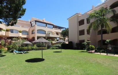 Resale - Apartment - Middle Floor Apartment - Marbella - Elviria