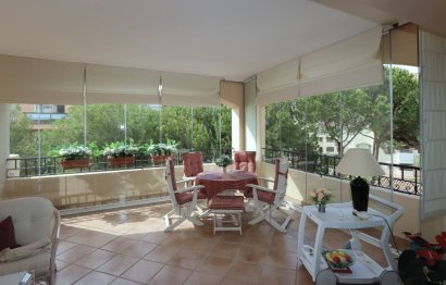 Resale - Apartment - Middle Floor Apartment - Marbella - Elviria