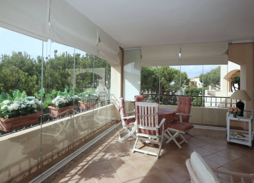 Resale - Apartment - Middle Floor Apartment - Marbella - Elviria