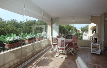 Resale - Apartment - Middle Floor Apartment - Marbella - Elviria