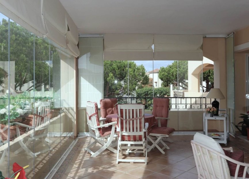 Resale - Apartment - Middle Floor Apartment - Marbella - Elviria