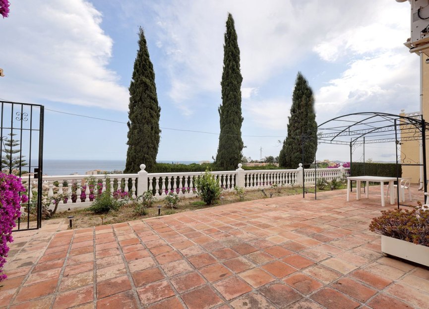 Resale - House - Detached Villa - Fuengirola - Fuengirola Centro