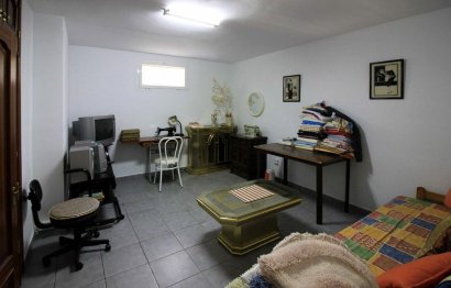 Resale - House - Detached Villa - Marbella - Marbella Centro