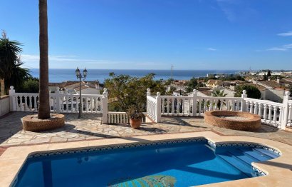 Resale - House - Detached Villa - Benalmádena - Benalmadena Centro