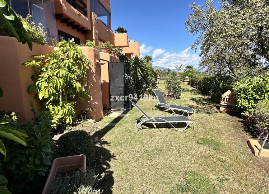 Resale - Apartment - Ground Floor Apartment - Marbella - La Mairena