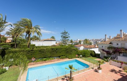 Reventa - House - Semi-Detached House - Marbella - Puerto Banús