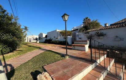 Reventa - House - Detached Villa - Estepona - Estepona Centro