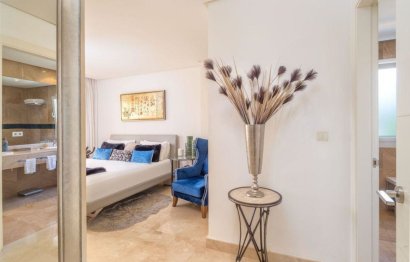 Resale - Apartment - Middle Floor Apartment - Marbella - Nueva Andalucia