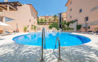 Resale - Apartment - Middle Floor Apartment - Marbella - Nueva Andalucia