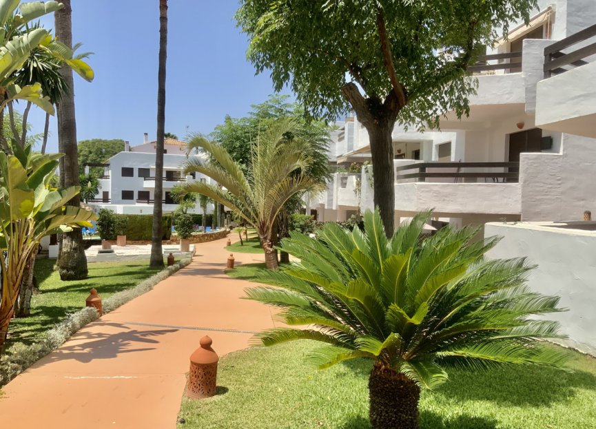 Resale - Apartment - Ground Floor Apartment - Estepona - Costalita