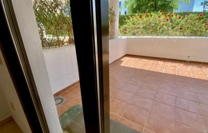 Resale - Apartment - Ground Floor Apartment - Estepona - Costalita