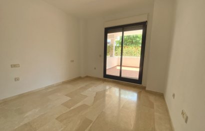 Resale - Apartment - Ground Floor Apartment - Estepona - Costalita