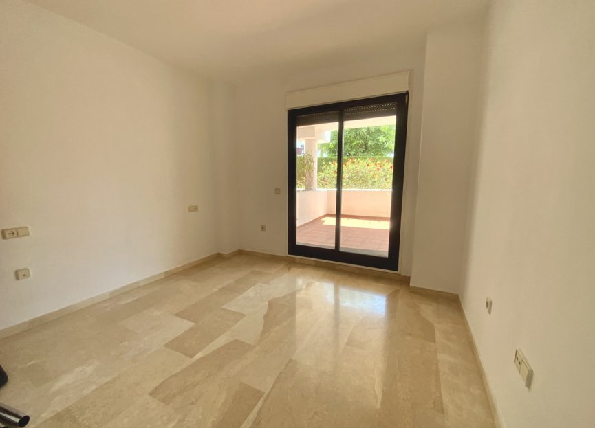 Resale - Apartment - Ground Floor Apartment - Estepona - Costalita