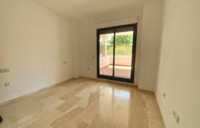 Resale - Apartment - Ground Floor Apartment - Estepona - Costalita