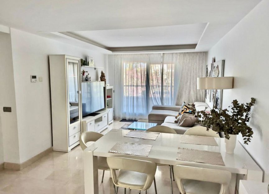 Resale - Apartment - Middle Floor Apartment - Marbella - San Pedro De Alcantara